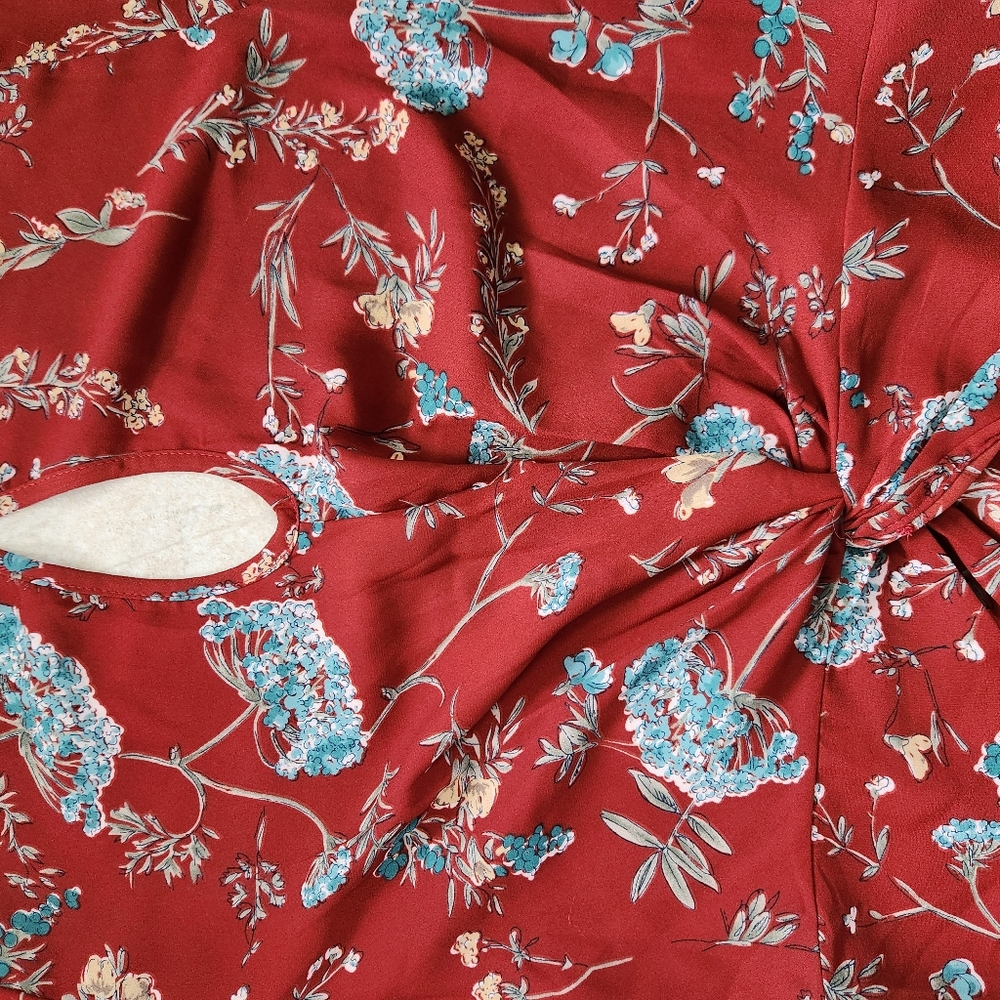 Sienna Sky Floral Bell Sleeve Blouse - Size Small - Picture 7 of 8